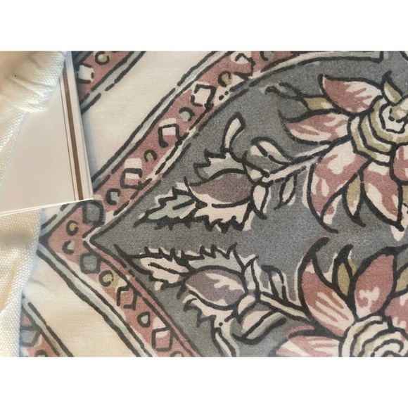 NWT Pottery Barn Organic Cotton pillow sham 26” x 20” - Picture 7 of 7